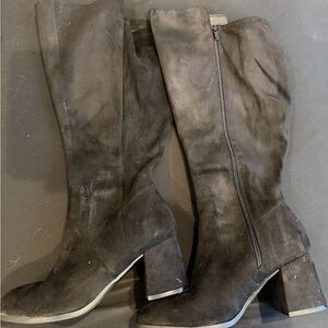 Elegant Black Knee-High Women's Boots